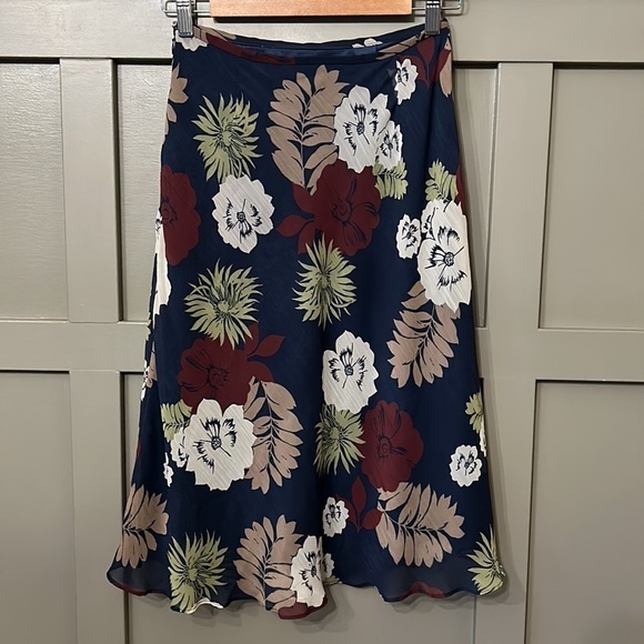 PENDLETON Floral Midi Skirt Dark Navy Chiffon High Waist Tahitian Garden Sz 2 P - Picture 9 of 13